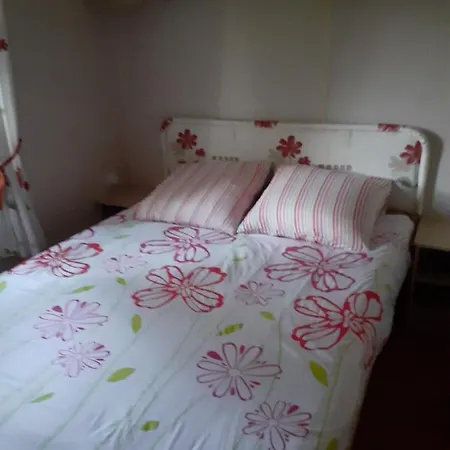 Campingplads Mobil Home Sur Terrain Prive Réville